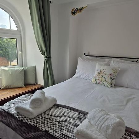 #26C 2 Bed Apartment Portsmouth Ngoại thất bức ảnh